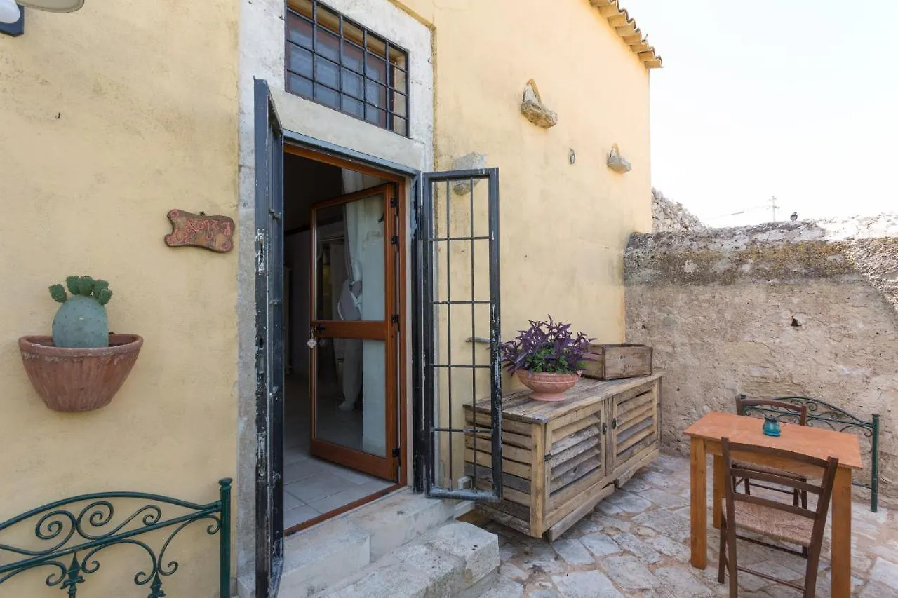 B&B Camemi - Antica Masseria Marina di Ragusa