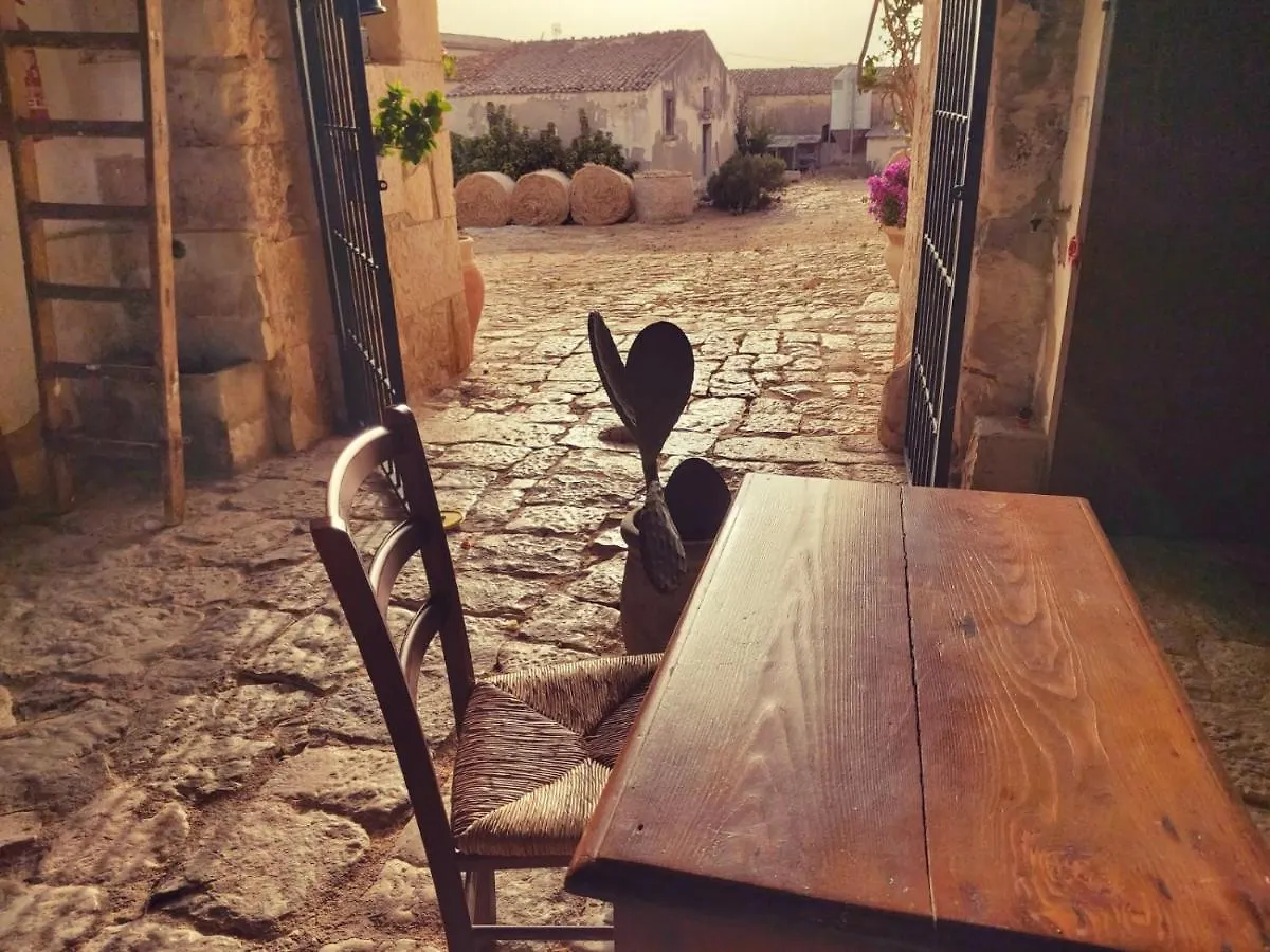 Bed & Breakfast B&B Camemi - Antica Masseria Marina di Ragusa