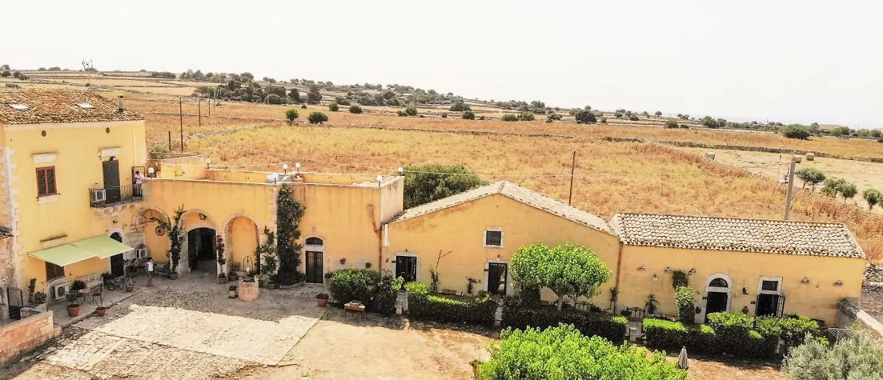 Bed & Breakfast B&B Camemi - Antica Masseria Marina di Ragusa