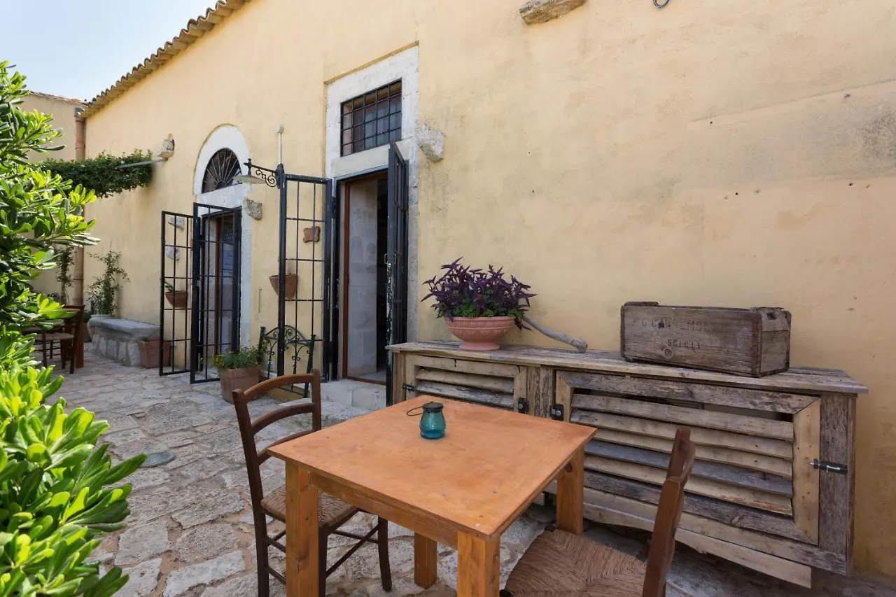 B&B Camemi - Antica Masseria Marina di Ragusa Bed & Breakfast